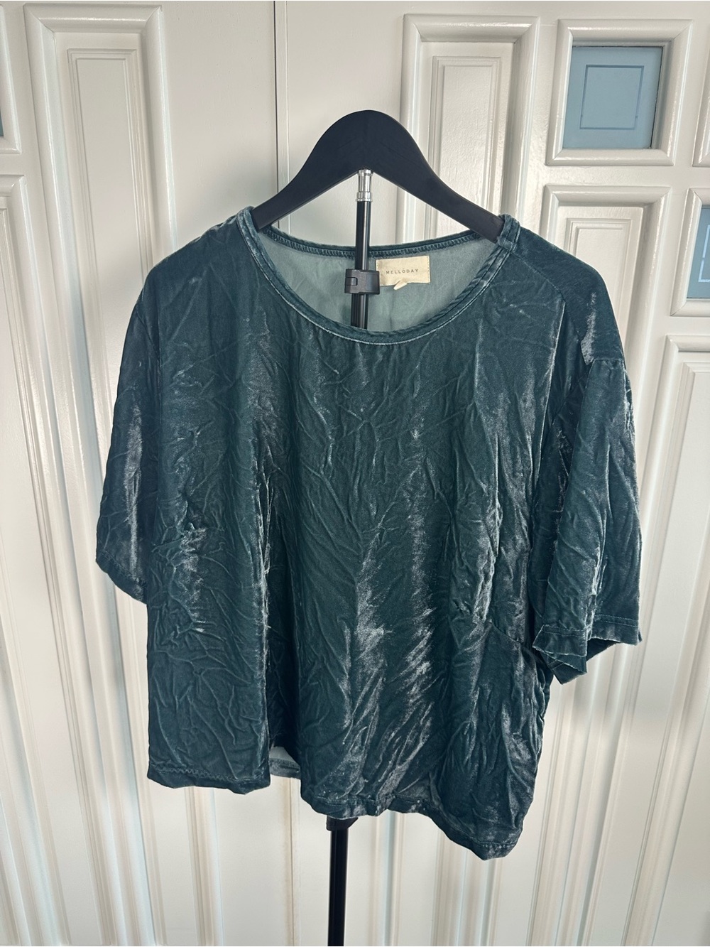 MELLODAY Crushed Velvet Short Sleeve Top in Teal Green